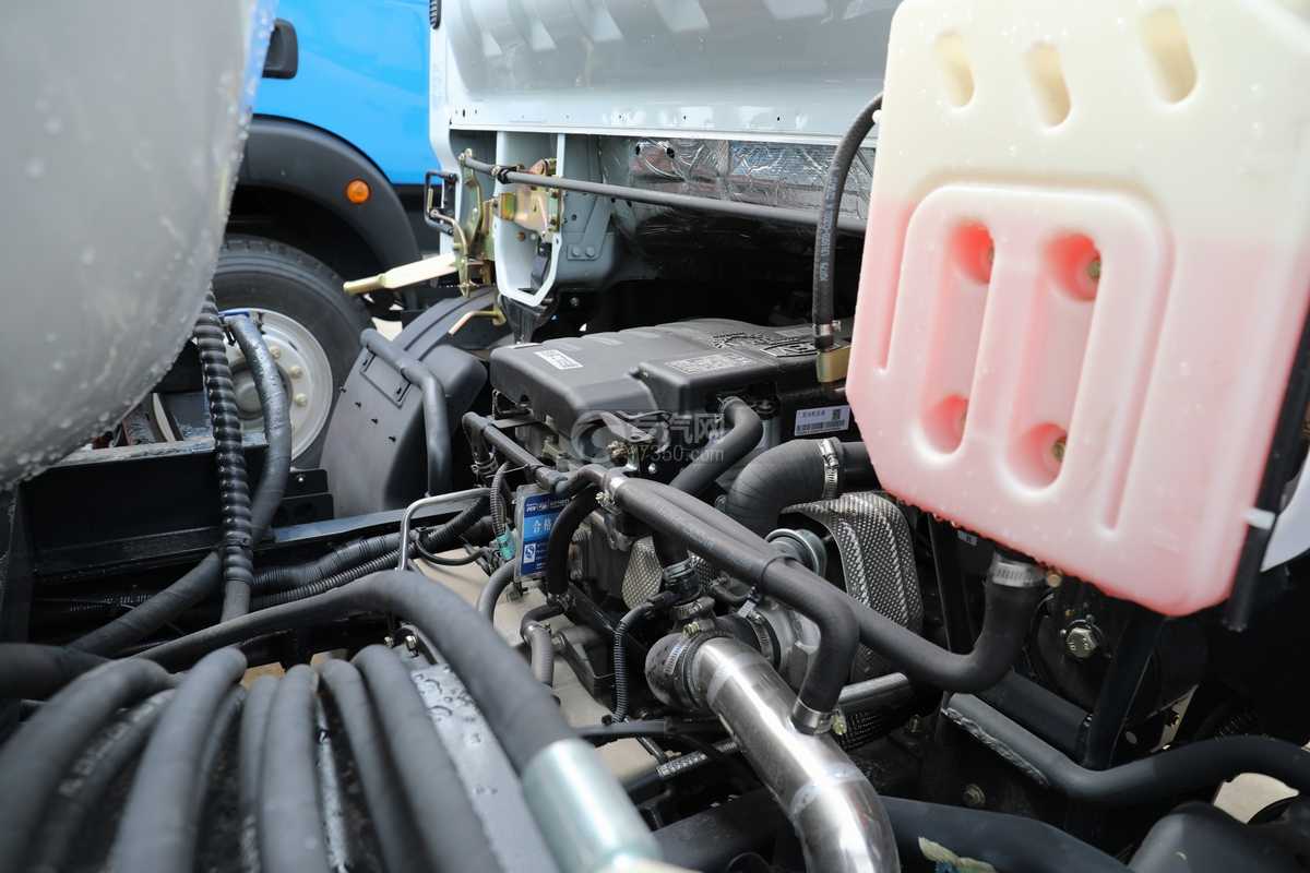 东风福瑞卡F7单排国六餐厨式垃圾车发动机