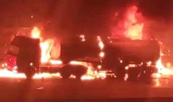 泉州油罐車起火致房屋燃燒 官方發聲！