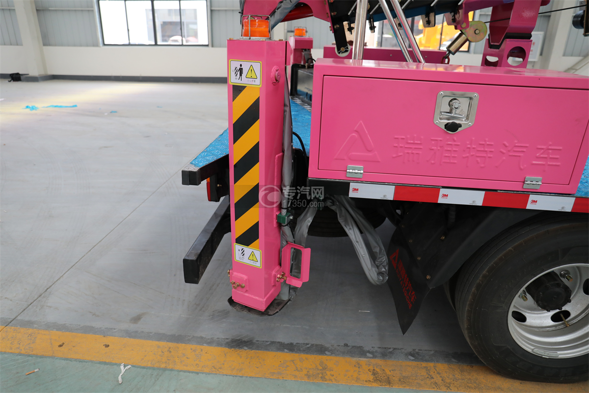 大运奥普力国六28米伸缩臂式高空作业车（粉色）支腿