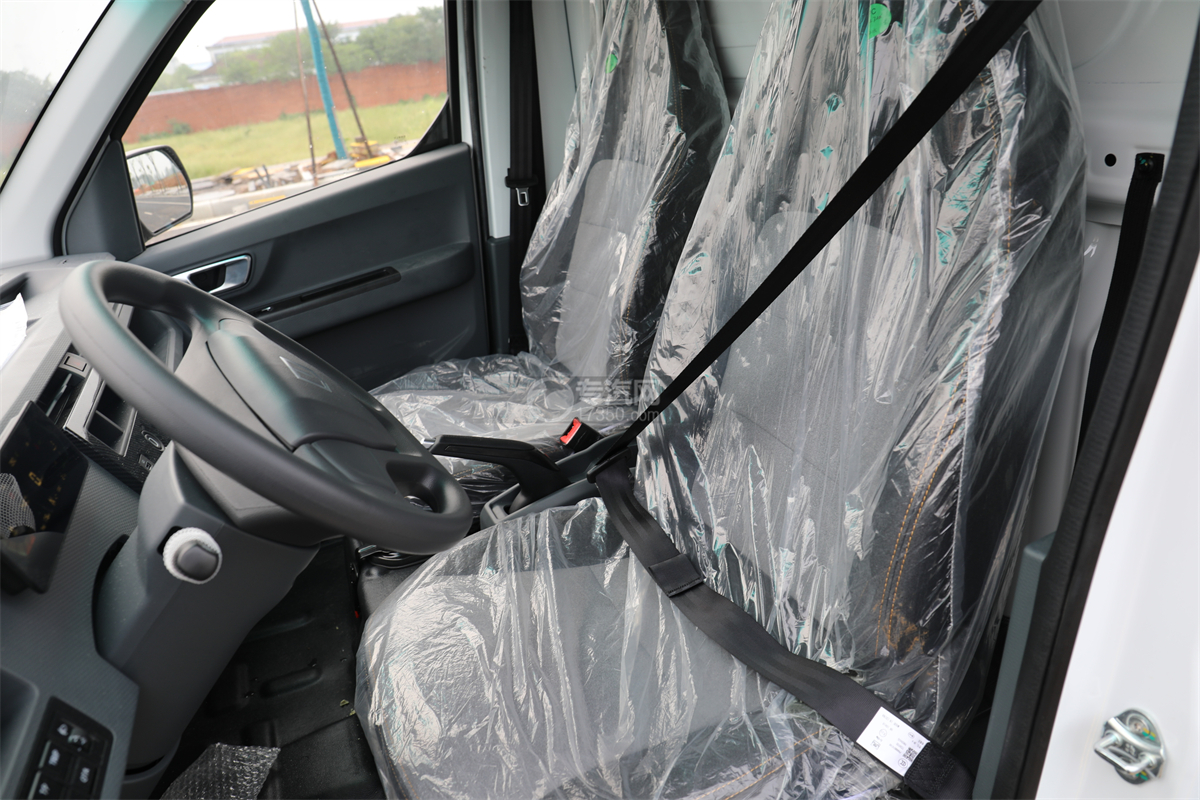 吉利远程星享F1E纯电动冷藏车座椅