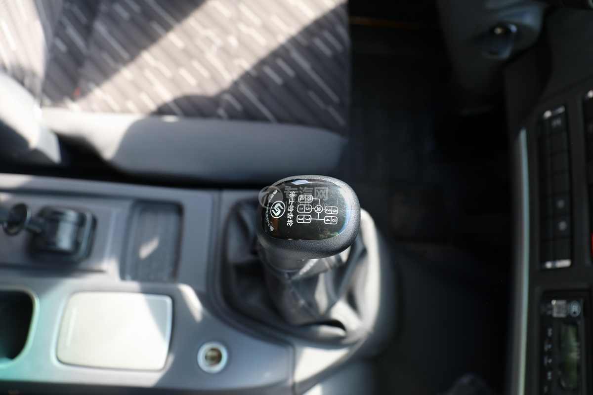 福田领航电力安全工器具移动检测车变速操作杆