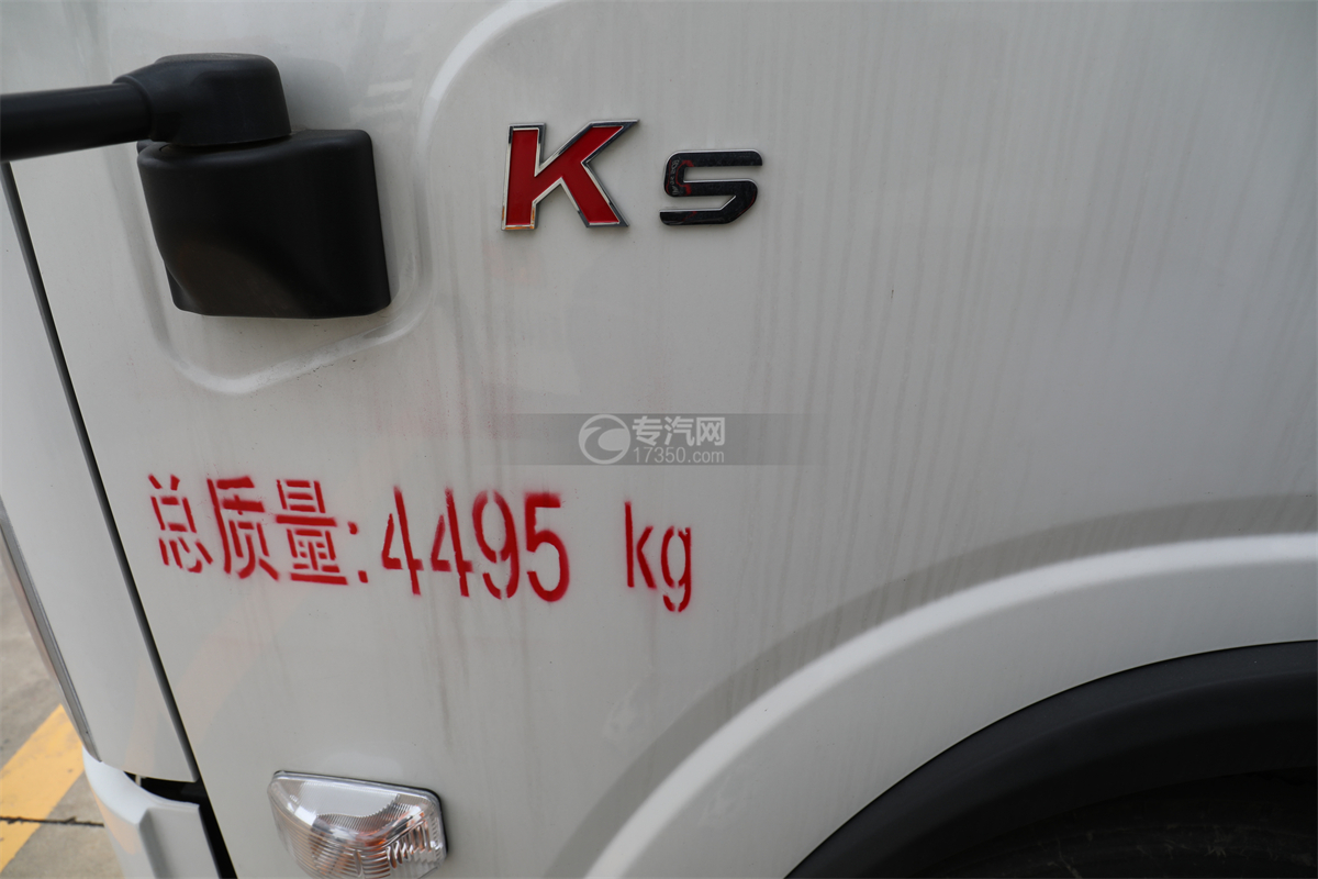 江淮威铃K5国六4.015米冷藏车门标识