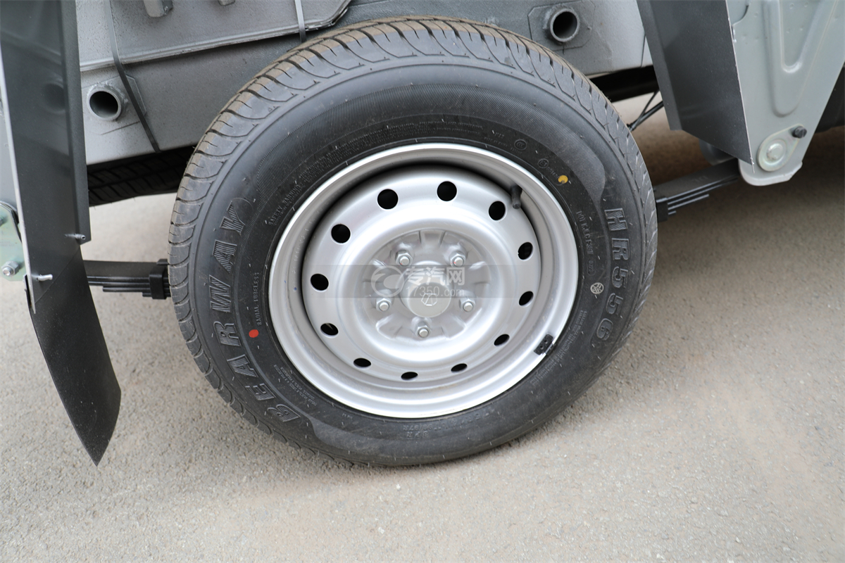成功斑马国六2.65米冷藏车轮胎