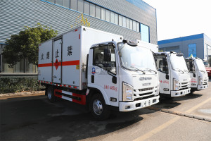 江西五十铃EC5国六易燃气体厢式运输车图片