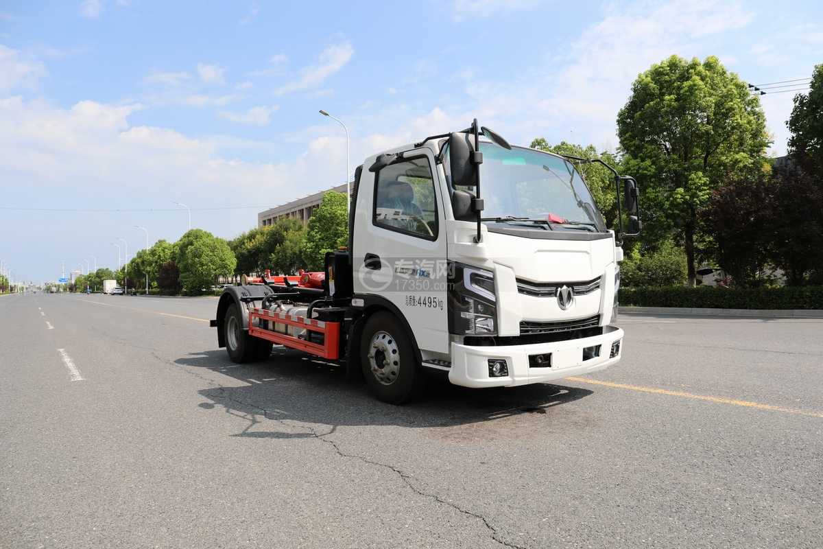 飛碟奧馳HX2油電混合勾臂垃圾車右前45度圖