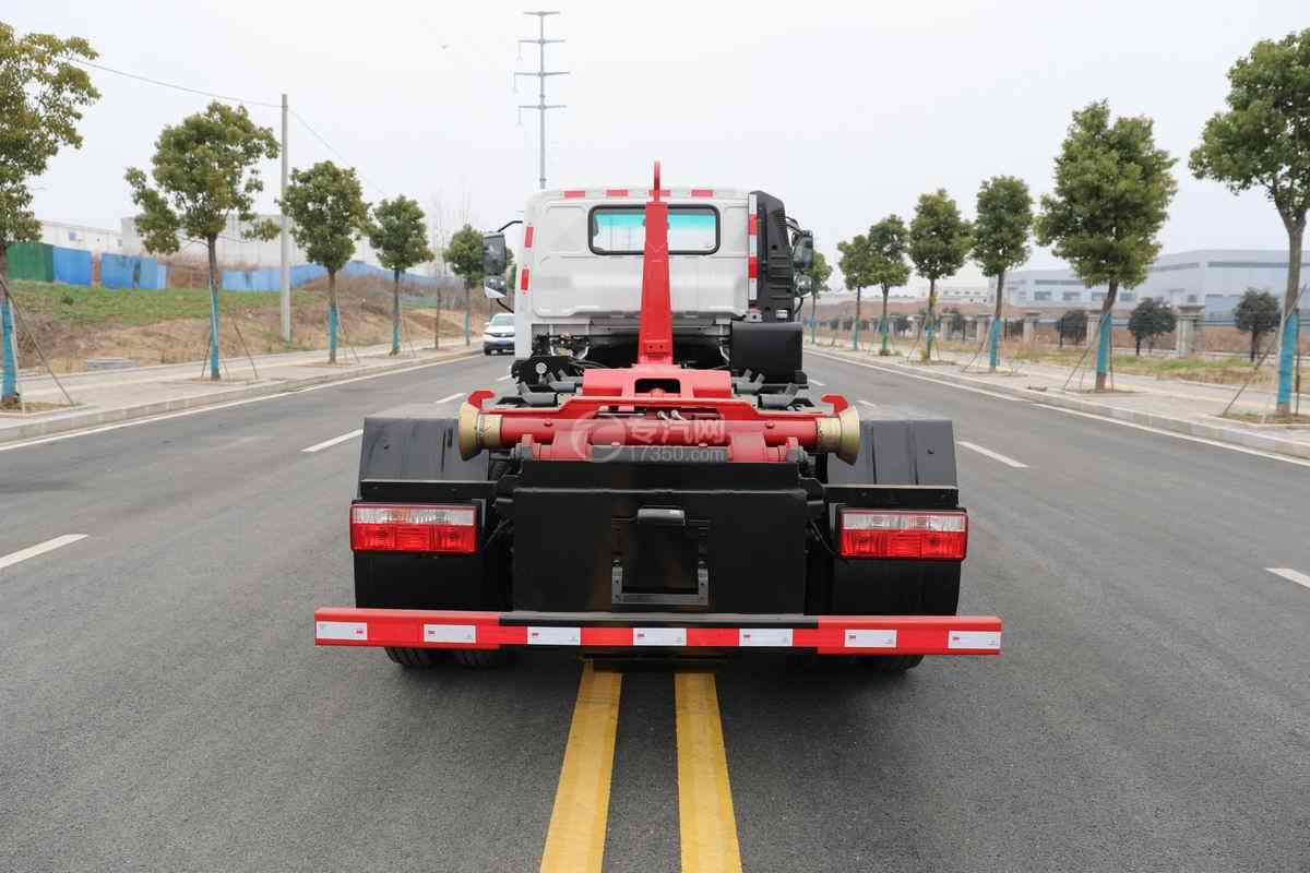 飛碟奧馳V3車廂可卸式垃圾車正后方圖