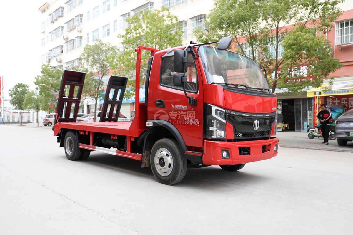 飛碟奧馳V3藍(lán)牌重載平板運(yùn)輸車右前45度圖