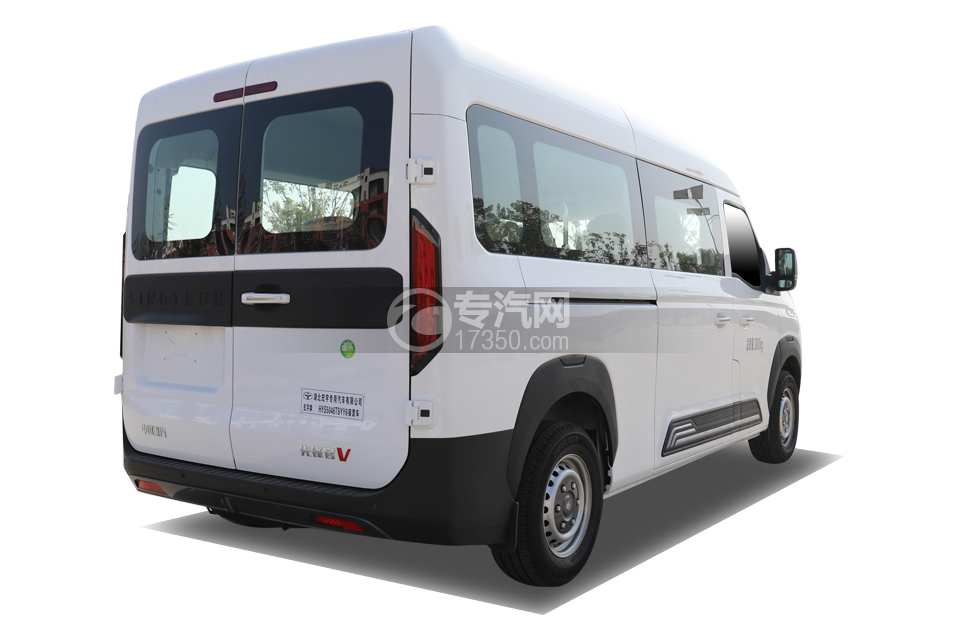 中國重汽先鋒官V宿營車側(cè)后方圖