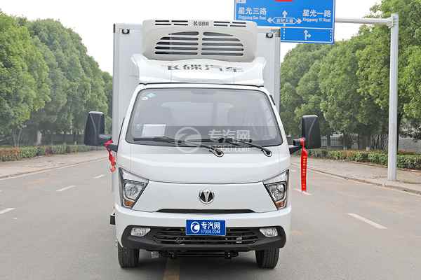 飞碟缔途双燃料MX冷藏车正前方图