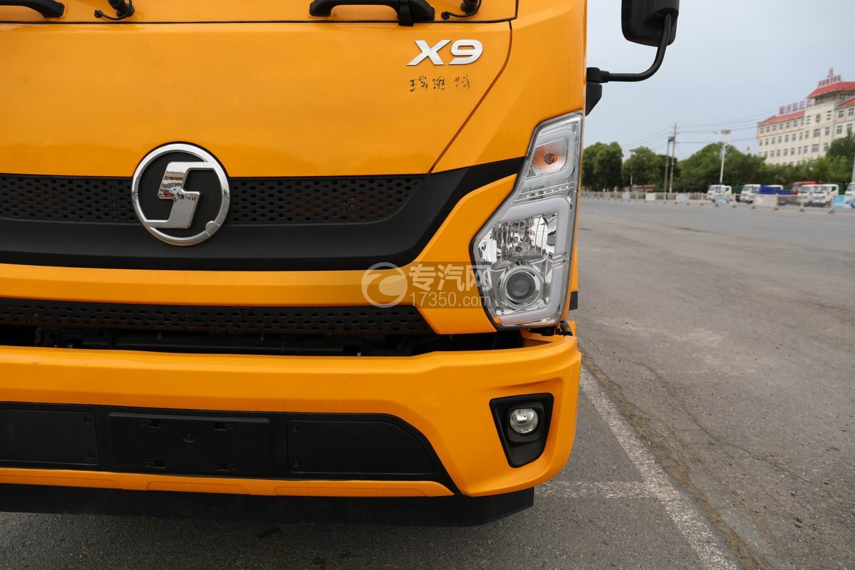 陜汽軒德X9平板車車前燈