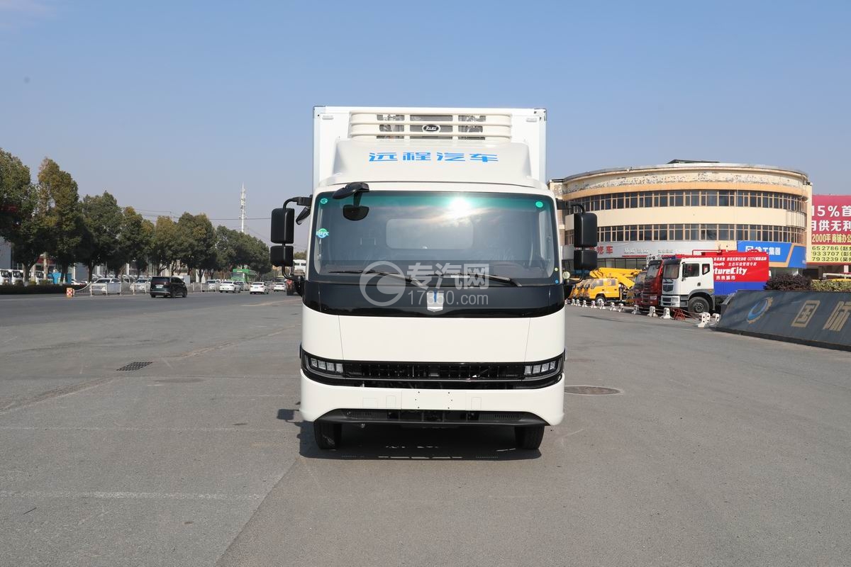 吉利遠(yuǎn)程星智H9M甲醇冷藏車正前方圖