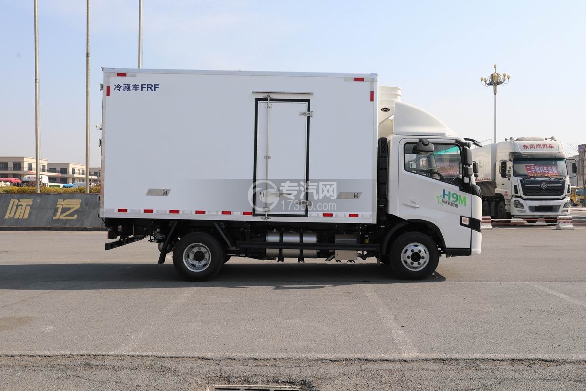 吉利遠(yuǎn)程星智H9M甲醇冷藏車側(cè)面圖