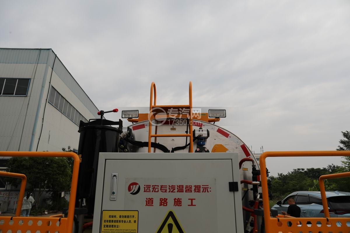 江淮駿鈴智能瀝青灑布車作業指示燈