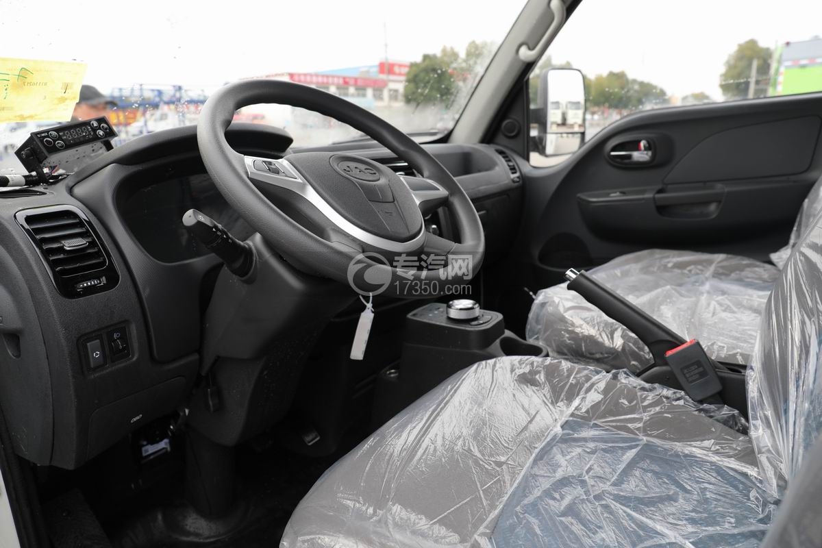 江淮凱達EX6冷藏車駕駛室
