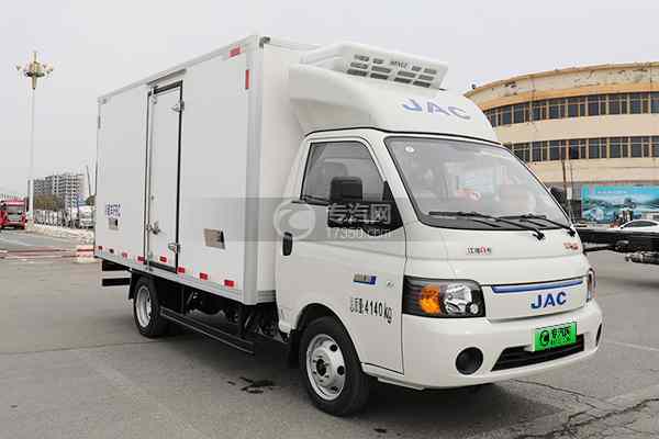江淮凱達(dá)EX6冷藏車右前45度圖