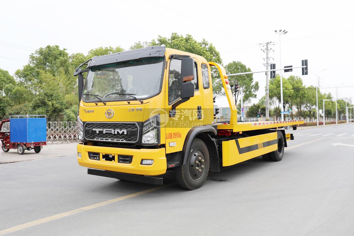三環(huán)創(chuàng)客一拖二清障車 左前45度圖