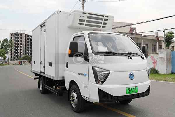 飛碟締途EF3純電動(dòng)冷藏車右前45度圖