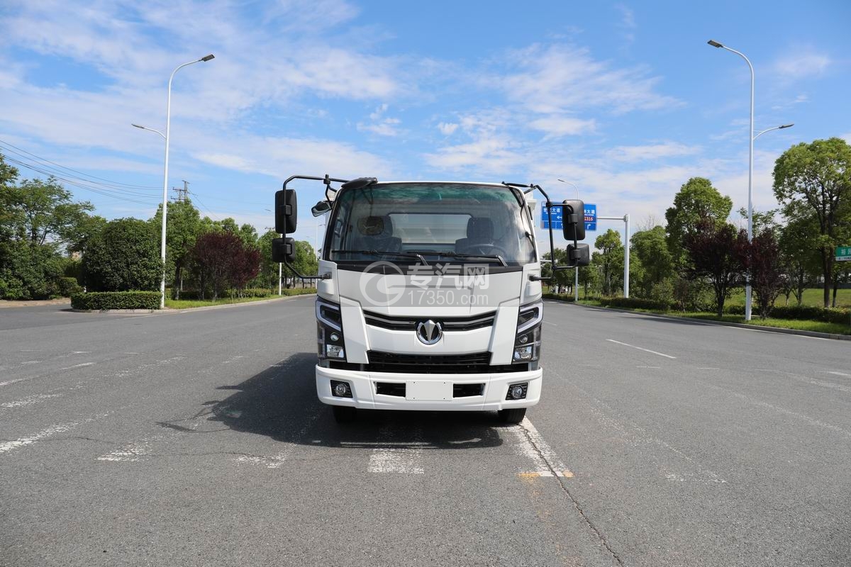 飛碟奧馳X2除雪車正前方圖