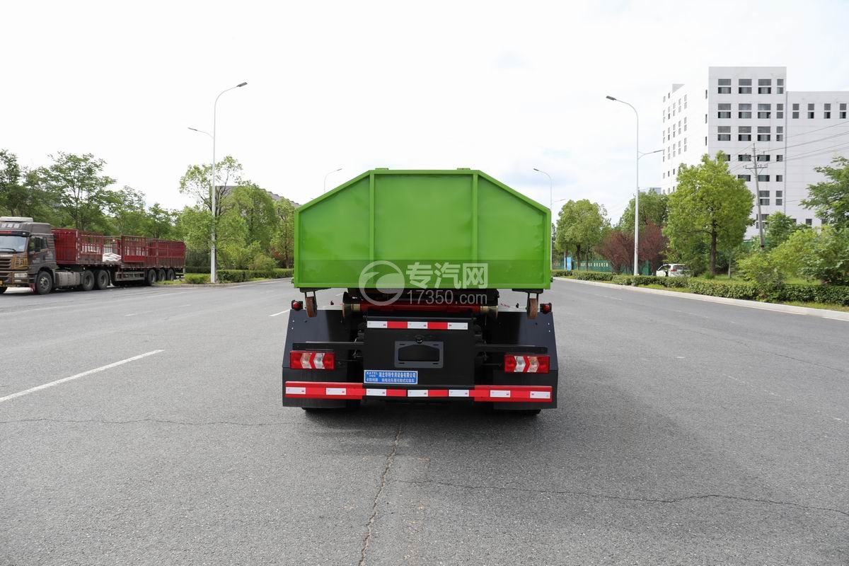 陜汽智云純電動勾臂垃圾車正后方圖