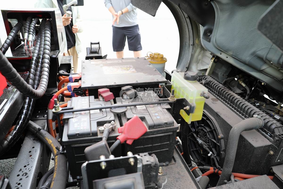 陜汽智云純電動勾臂垃圾車細節圖