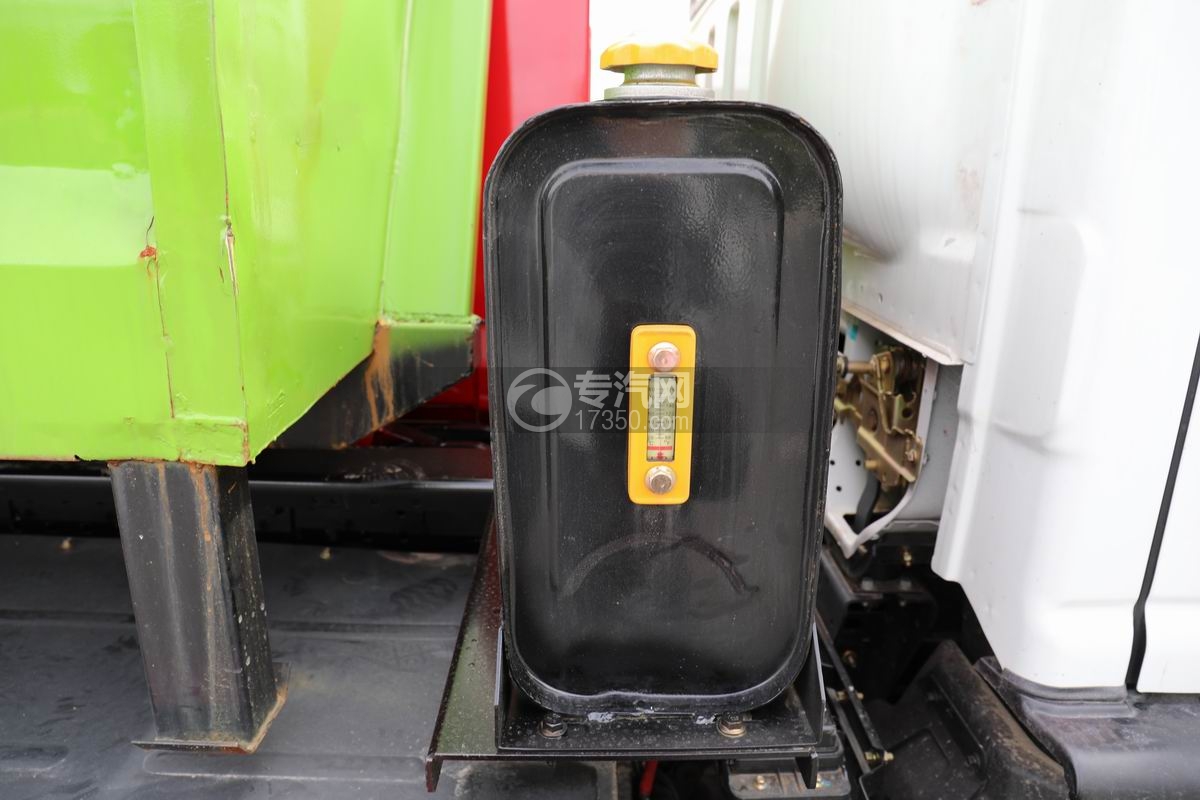 陜汽智云純電動勾臂垃圾車上裝液壓油箱