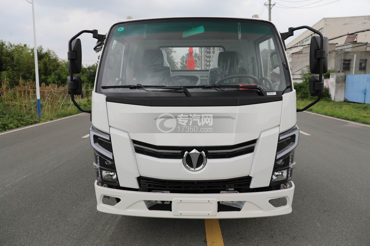 飞碟奥驰EV2纯电动勾臂垃圾车前脸