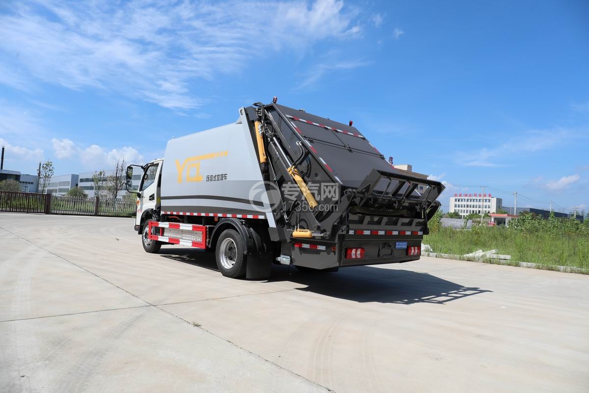 江淮駿鈴HV6壓縮垃圾車側后方圖