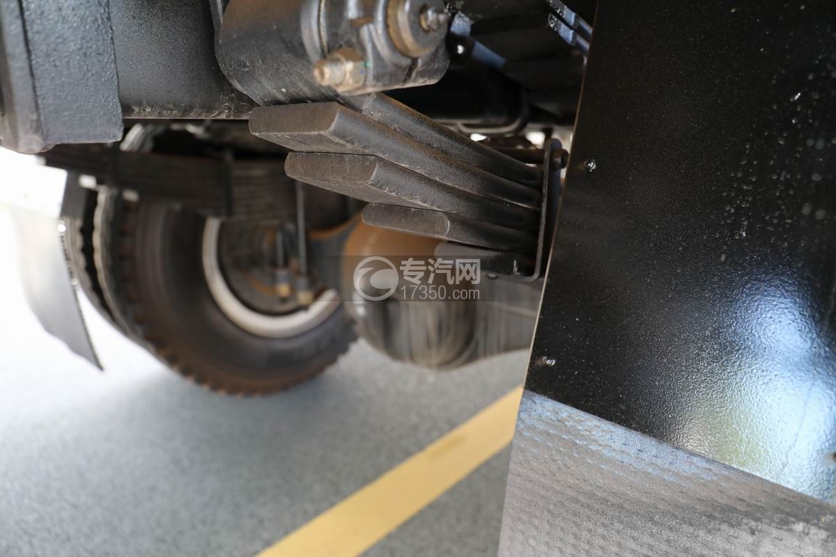 陜汽德御X6三軸畜禽運輸車后橋