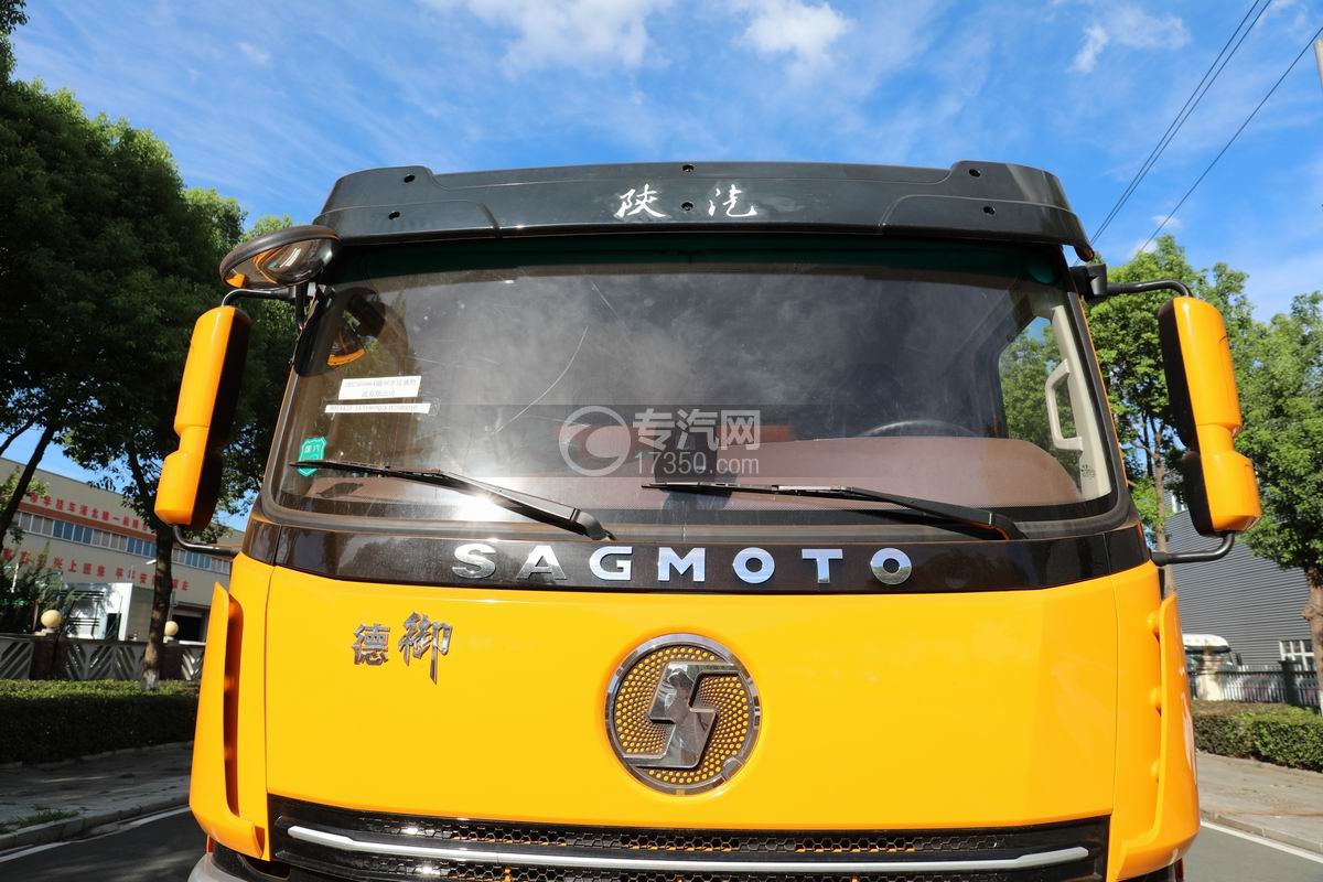 陜汽德御X6三軸畜禽運輸車前擋風玻璃