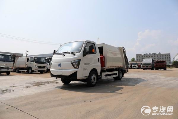 飛碟純電動壓縮垃圾車：高效清潔新選擇，環(huán)保作業(yè)好幫手
