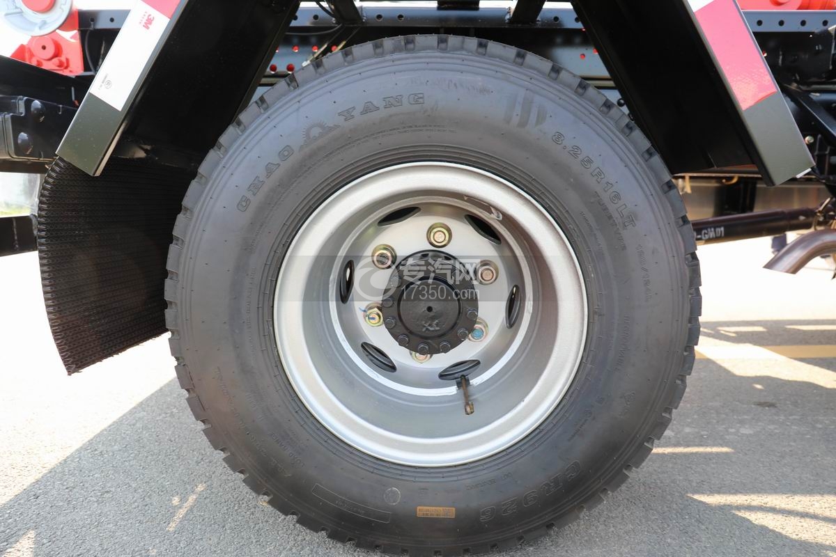 飛碟奧馳V3重載版藍牌勾臂垃圾車輪胎