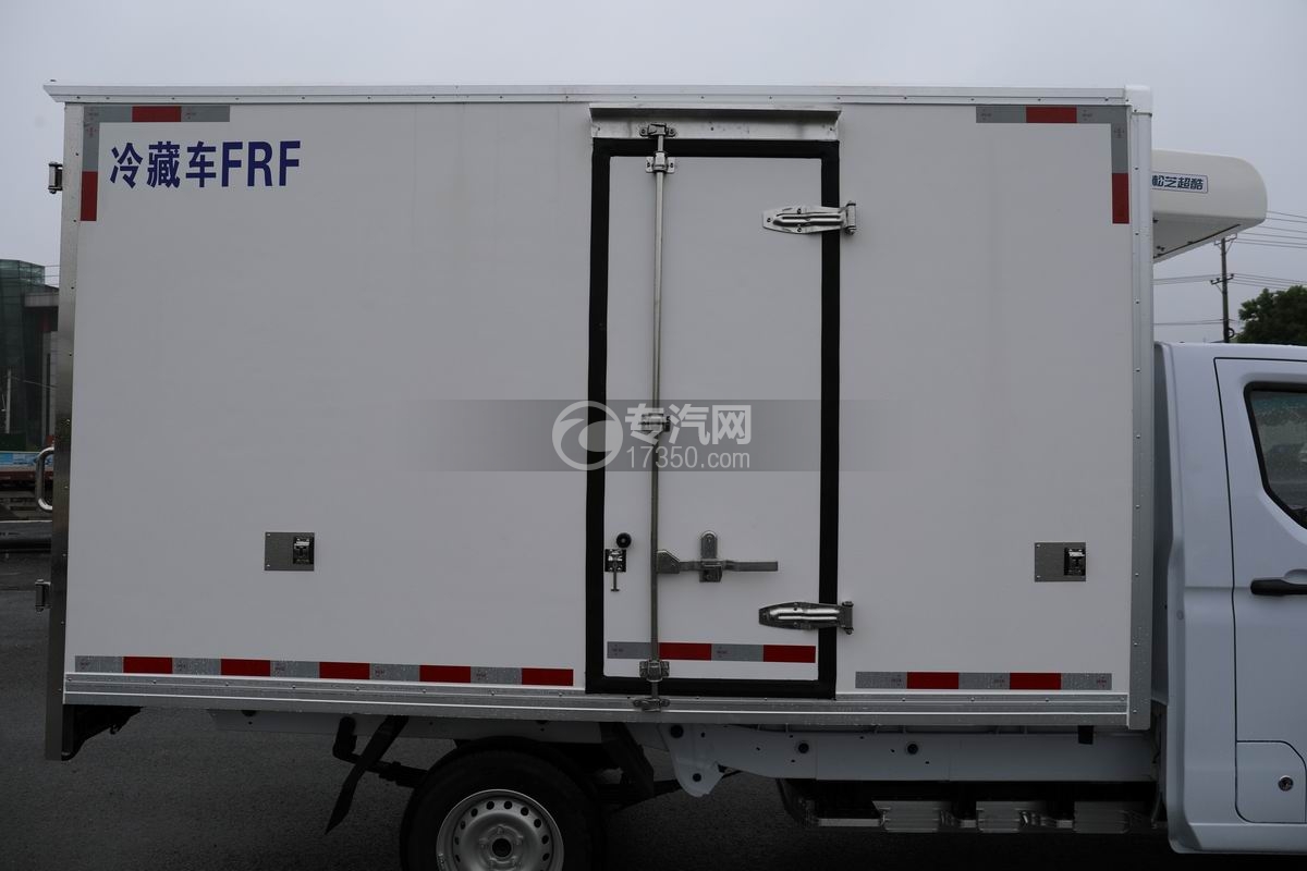 吉利F1E純電動(dòng)冷藏車(chē)箱體側(cè)開(kāi)門(mén)