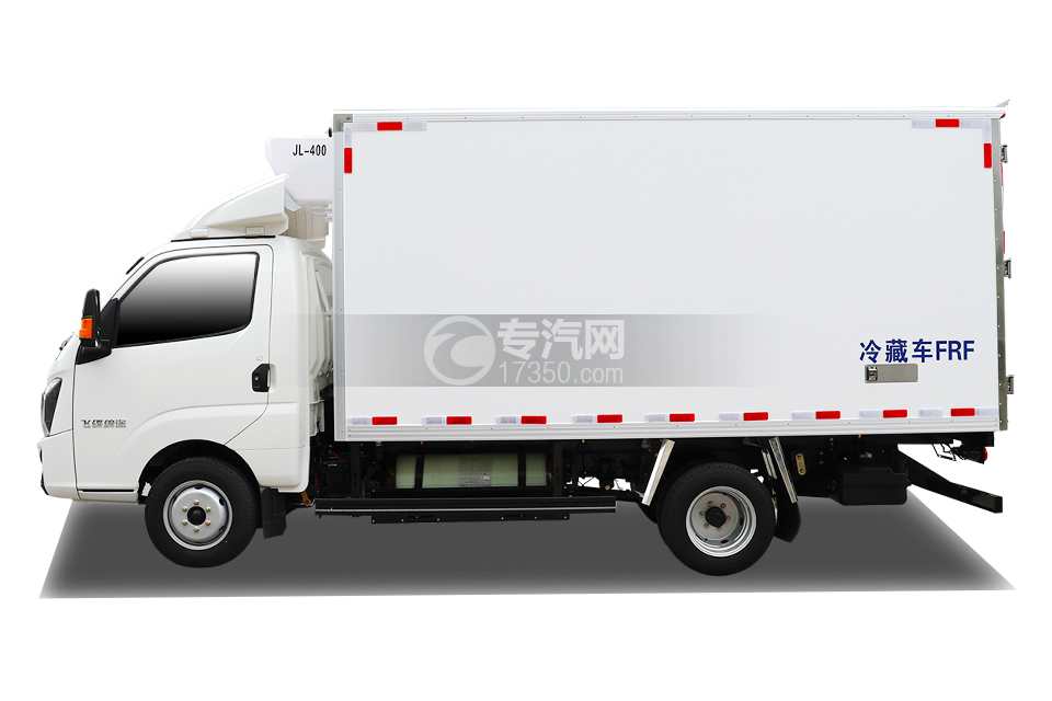 飛碟締途雙燃料冷藏車側后方圖