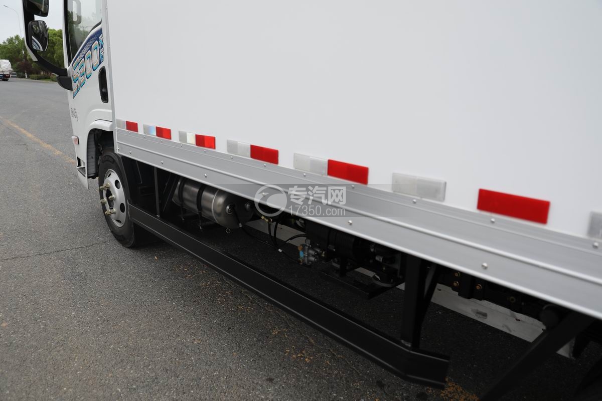 陜汽智云S300純電動冷藏車（140度電）側防護