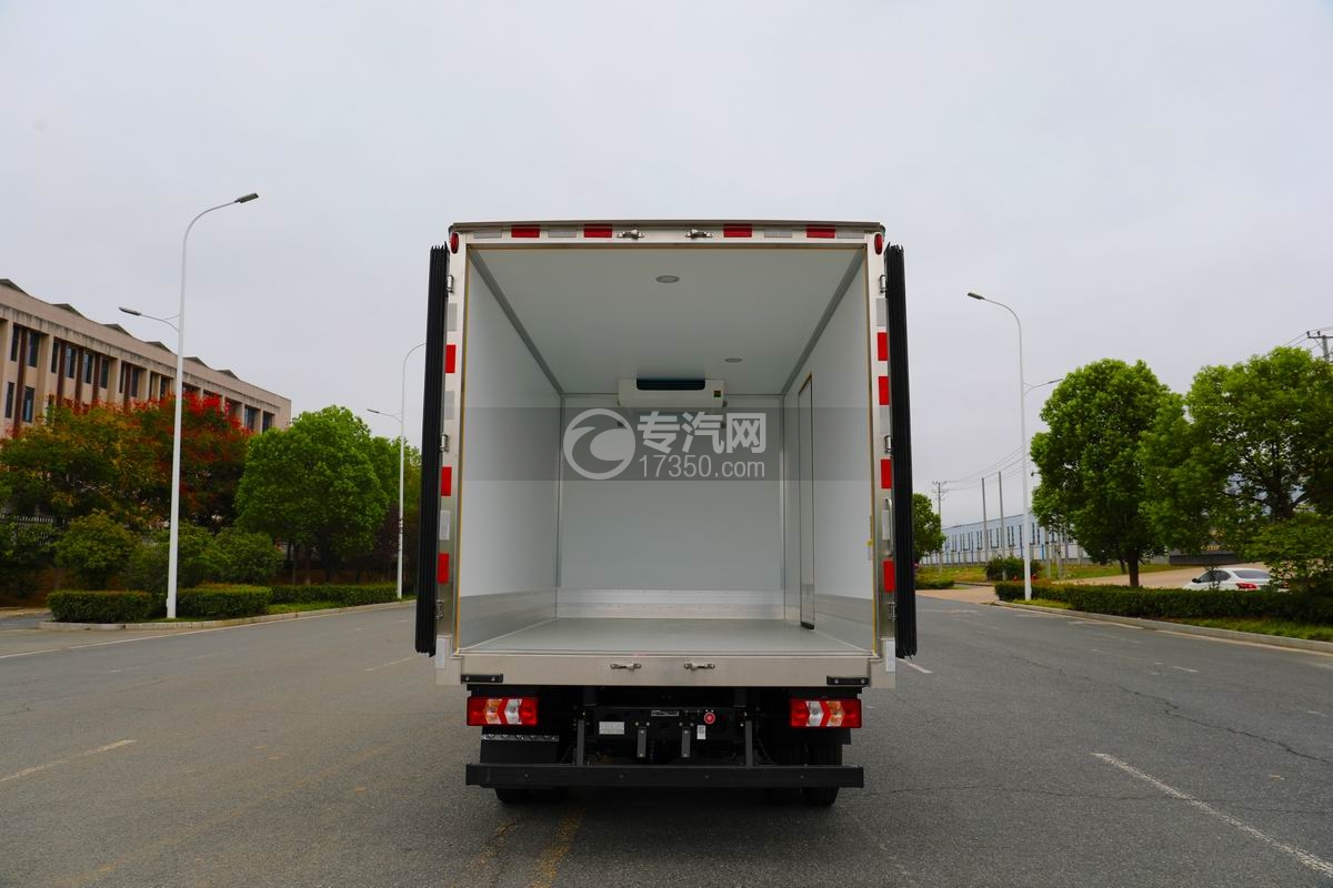 陜汽智云S300純電動冷藏車（140度電）上裝箱體正后方圖