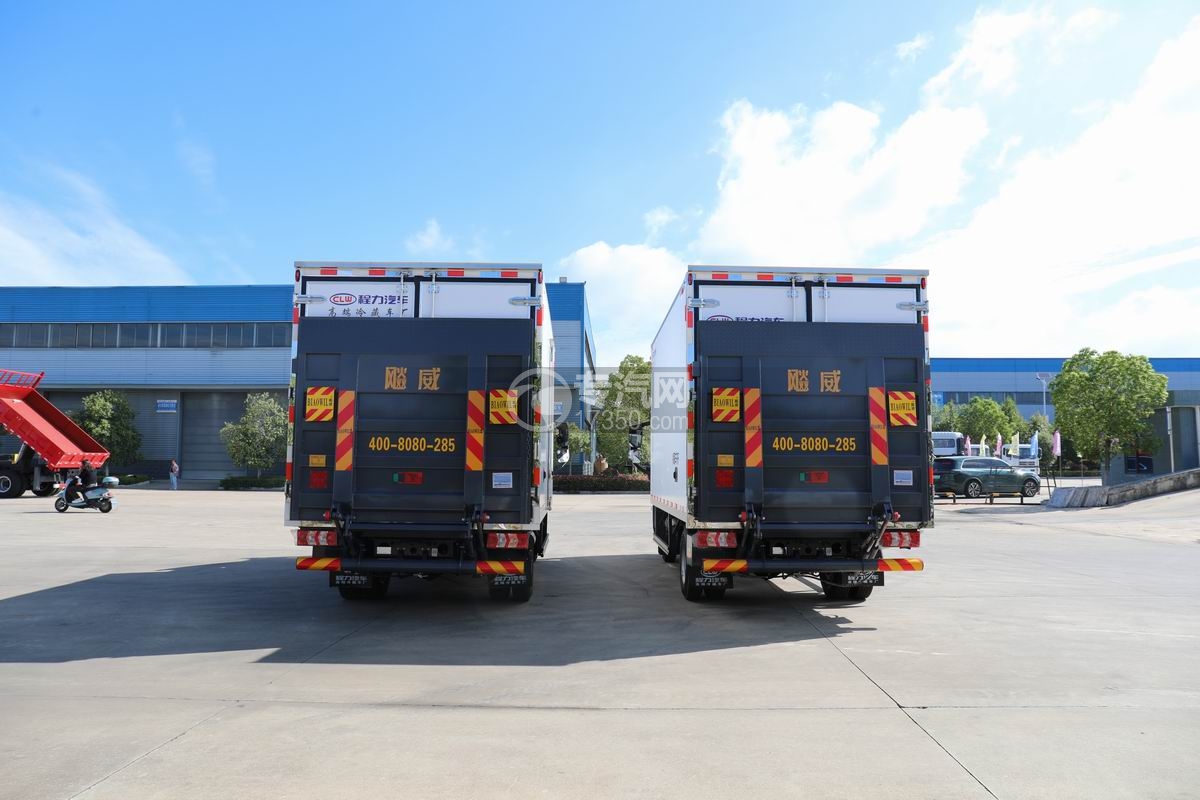 陜汽智云S300純電動冷藏車（100度電）正后方圖