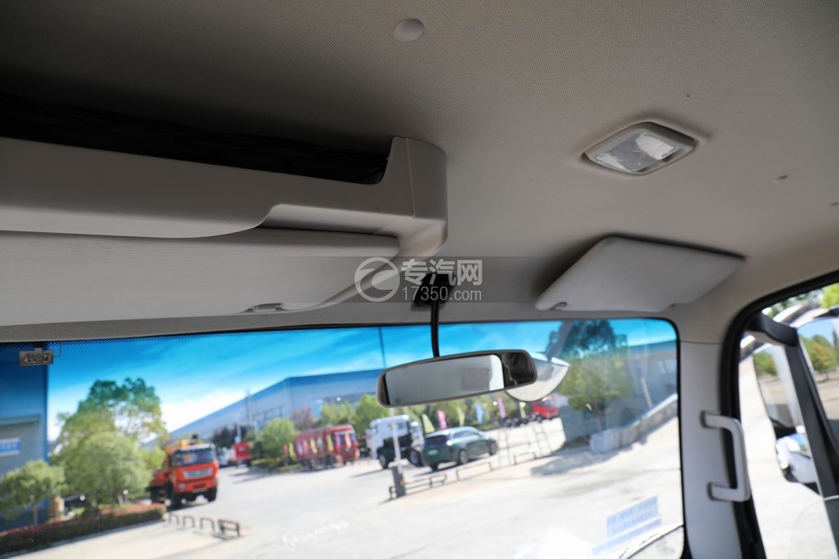 陜汽智云S300純電動冷藏車（100度電）駕駛室細節圖
