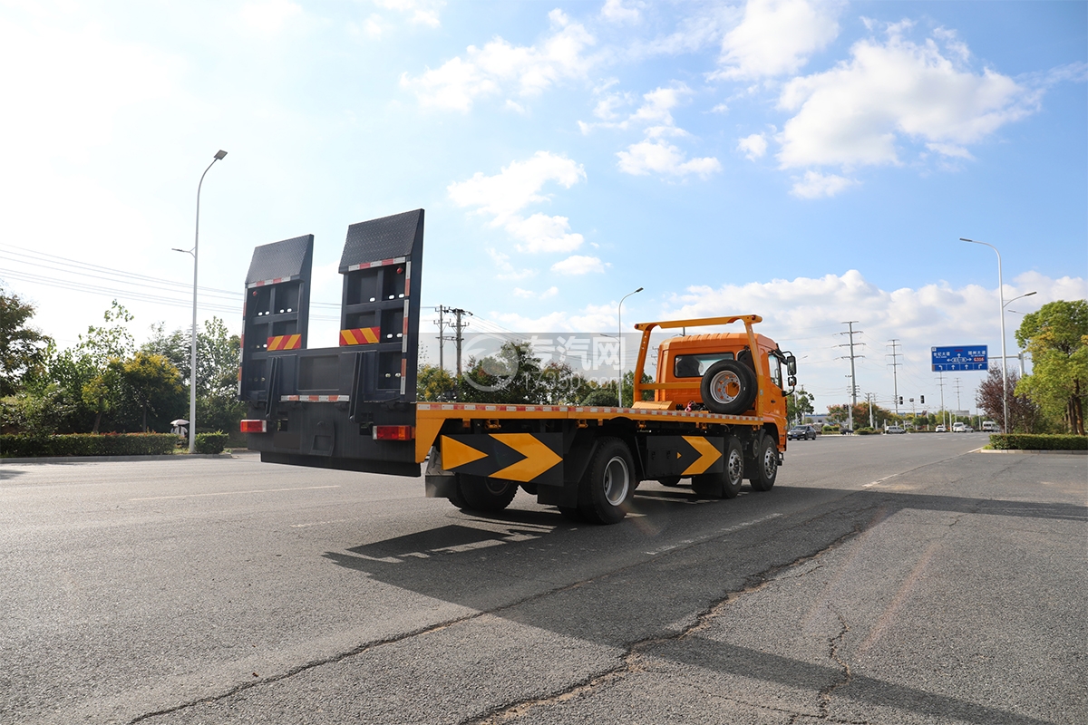 陕汽轩德X9平板型清障车（小三轴）侧后方图