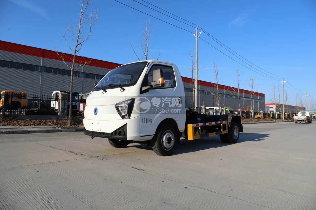 飛碟締途純電動(dòng)勾臂垃圾車