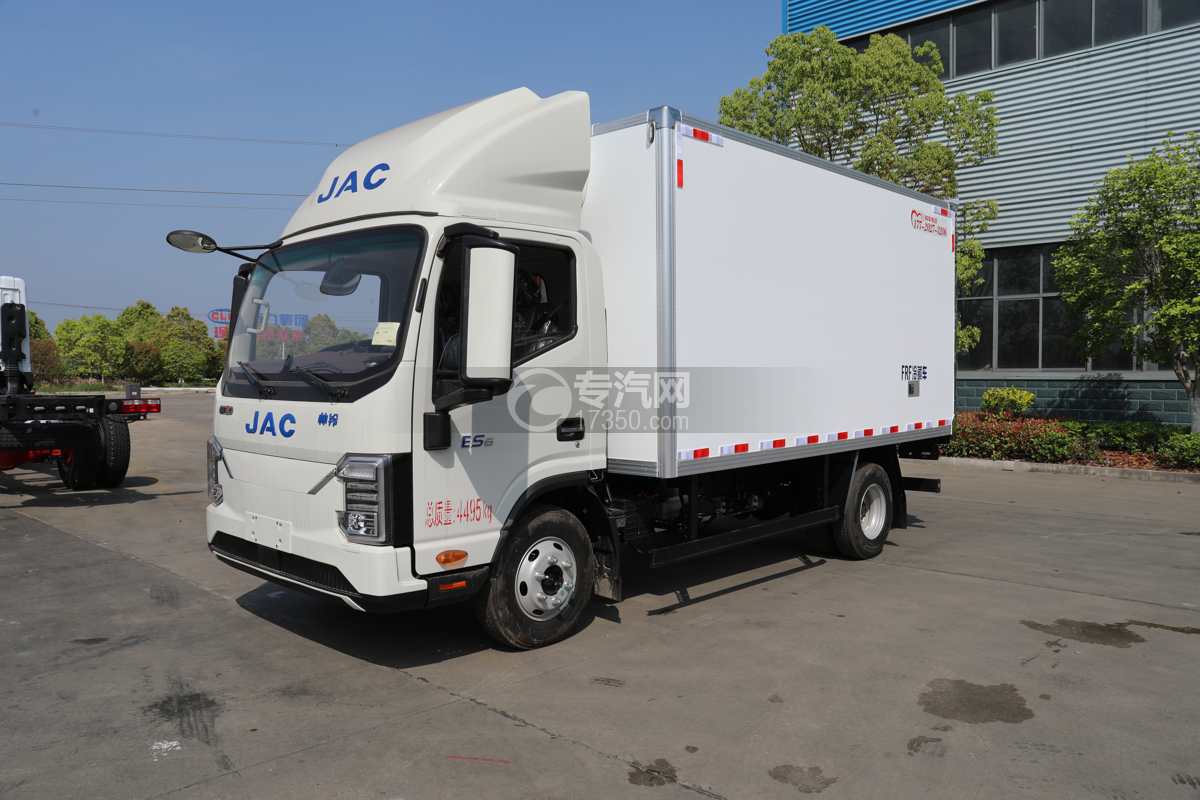 江淮帅铃ES6纯电冷藏车（100.46 kwh)