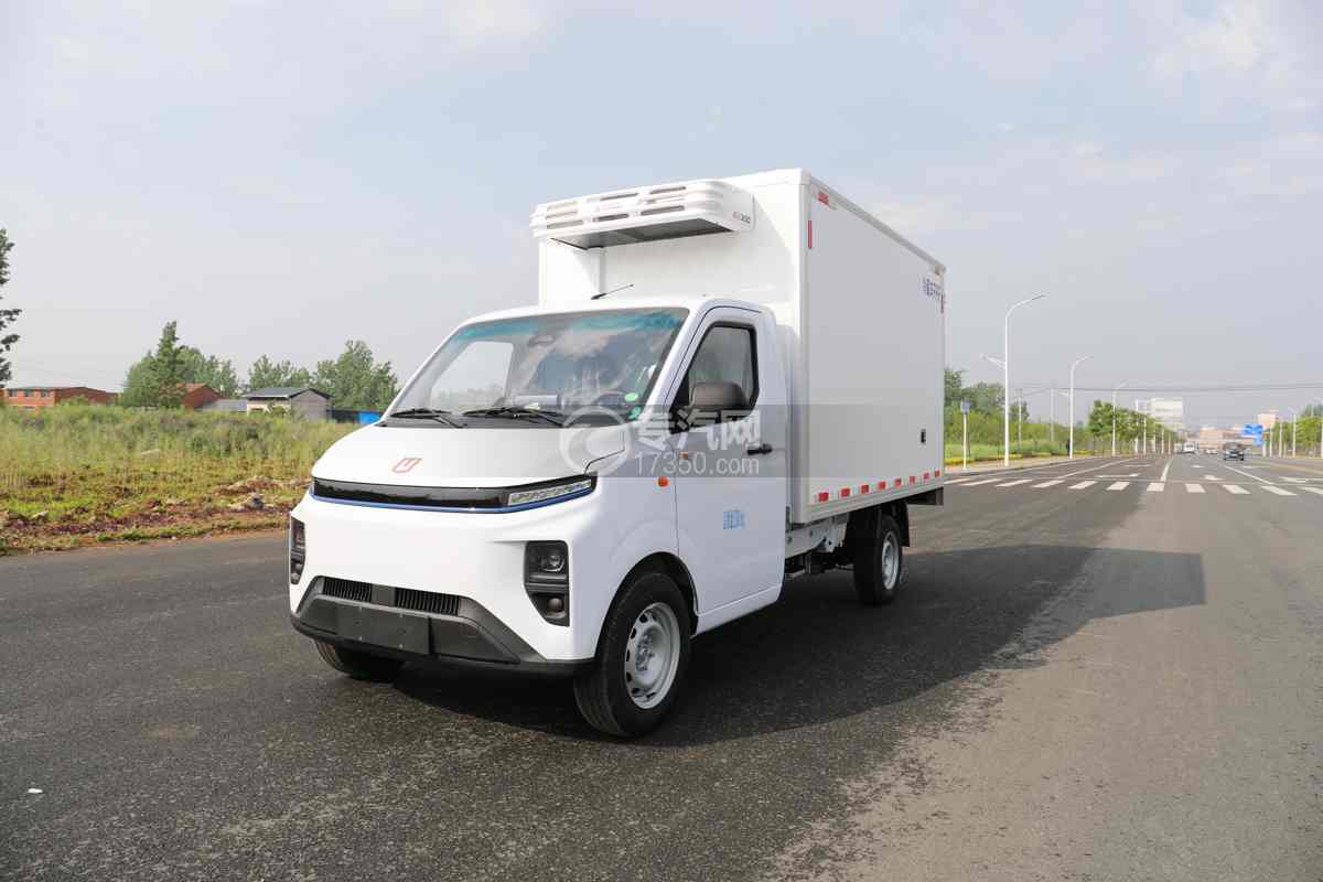 吉利F1E纯电动冷藏车