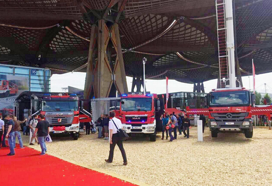 联合卡车欧式消防车盛大亮相德国汉诺威消防展