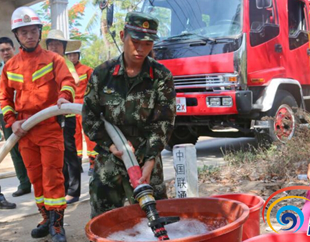 14台水罐消防车临危受命 为干旱地区“雪中送碳”