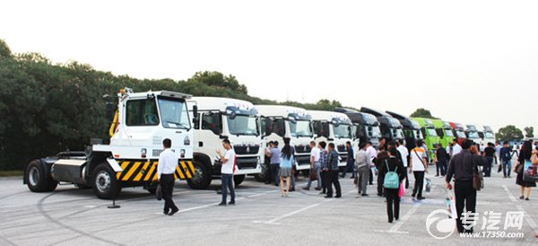 重汽曼技術(shù)港拖車上海品鑒會斬獲訂單257臺