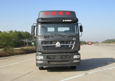 牽引汽車 整車參數 6155×2496×3720 10905 4x2 中國重型汽車集團