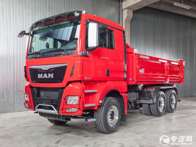 曼恩tgx 33.560 6x4 bl 3向自卸车