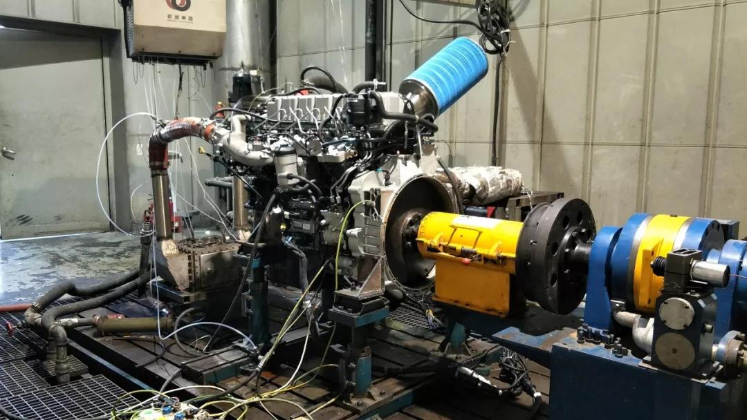 国内首台国六重型柴油发动机无故障通过排放耐久性试验