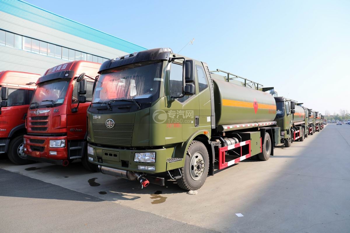 解放J6L单桥14.7方军用加油车