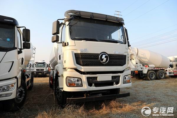 陕汽德龙新M3000前四后八国六粉粒物料运输车
