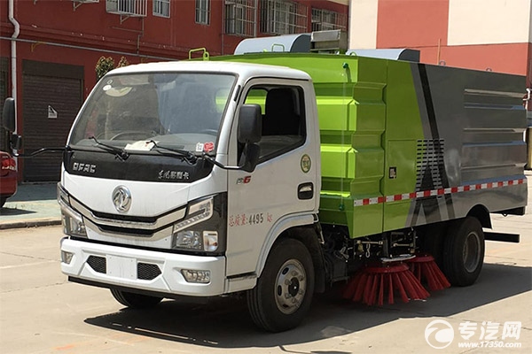 东风多利卡D6国六扫路车